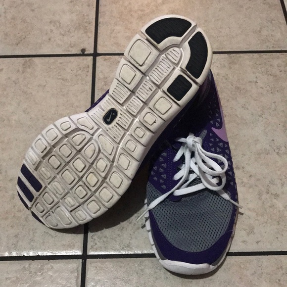 Women’s Nike sneakers - Picture 4 of 4